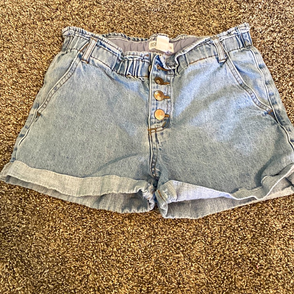 Adorable  light was shorts